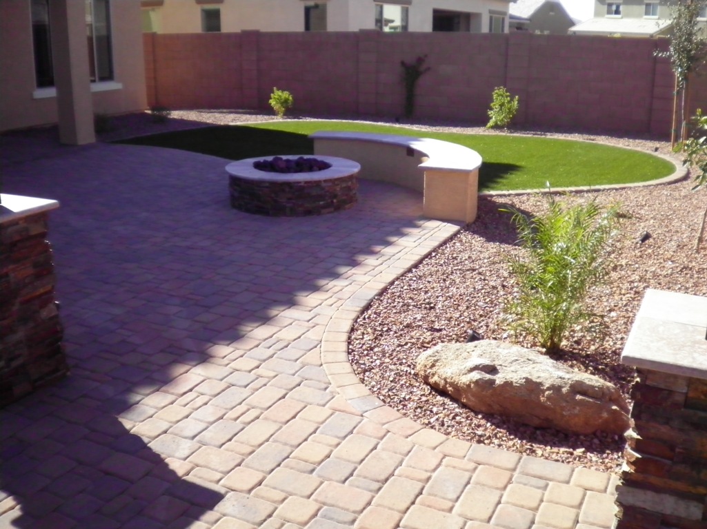 firepit-with-benches-Desert-Hills-landscaping