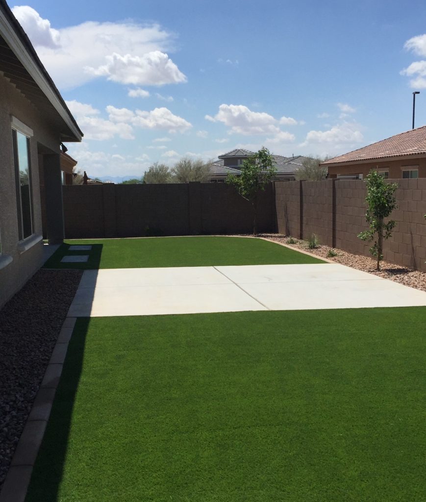 desert hills landscaping Synthetic turf 1